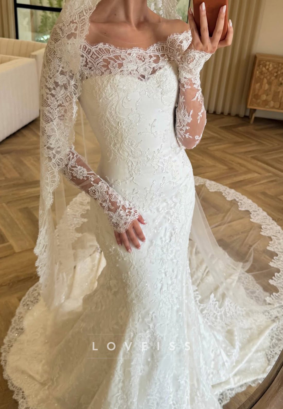 Off-Shoulder Lace Mermaid Wedding Dress