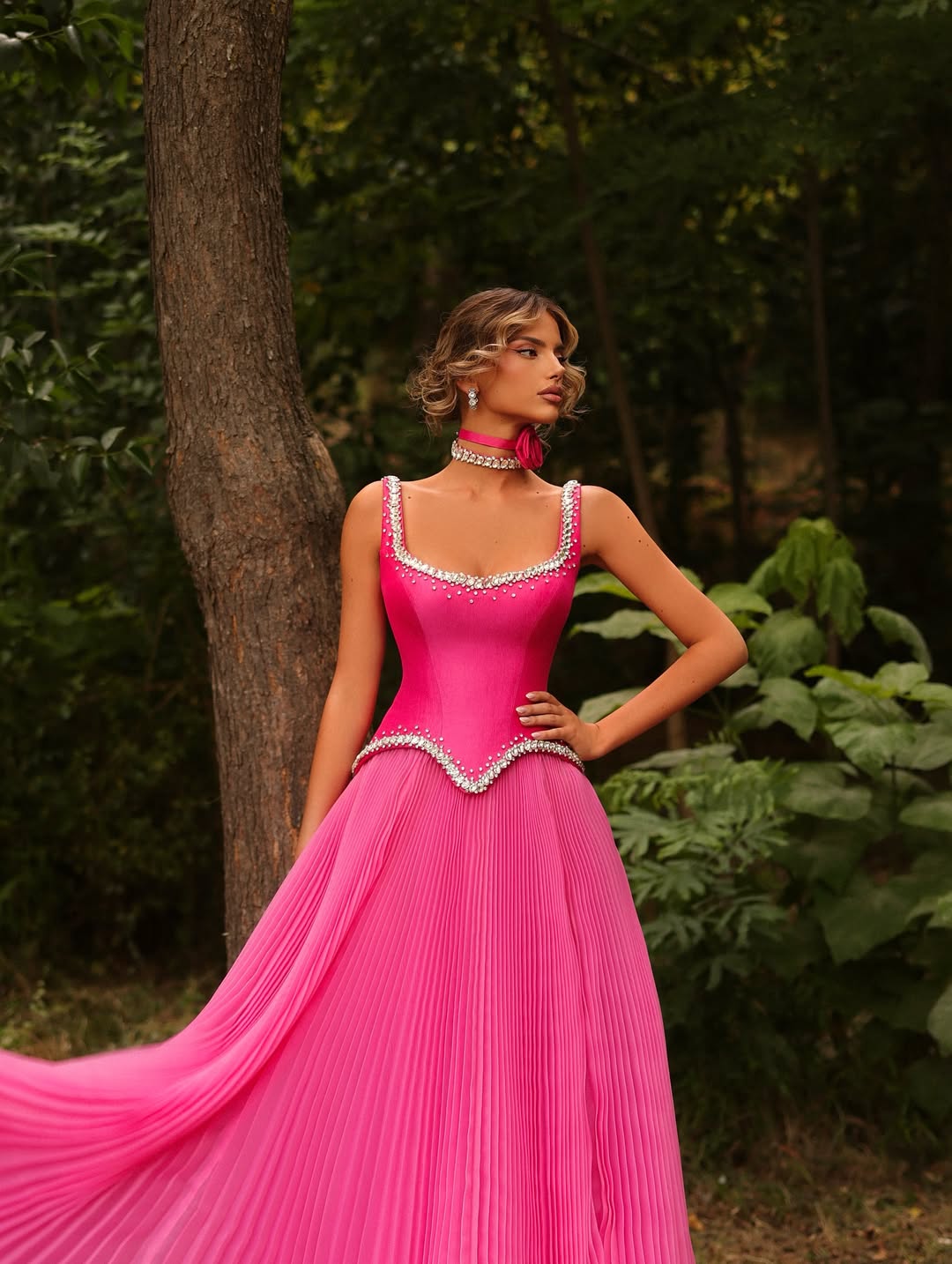 Double shoulder straps Sleeveless Long Prom Dress With Pleated Sequin