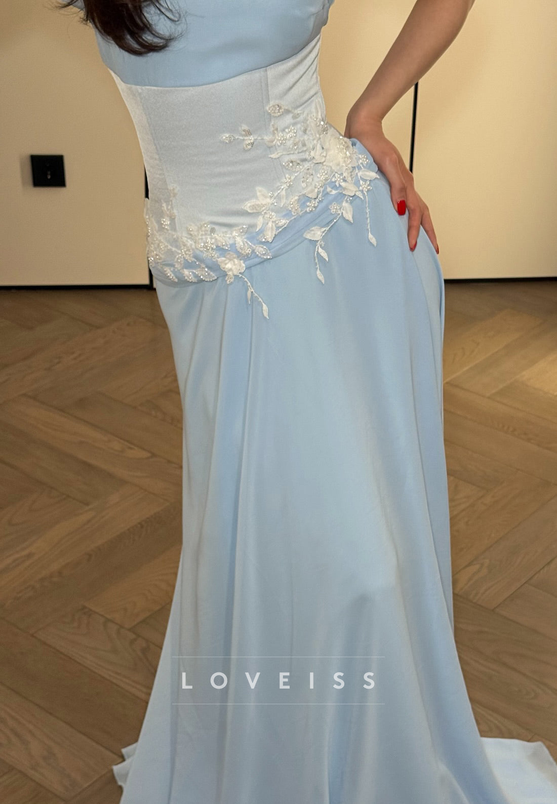 Scoop Appliques Sheath Formal Dress