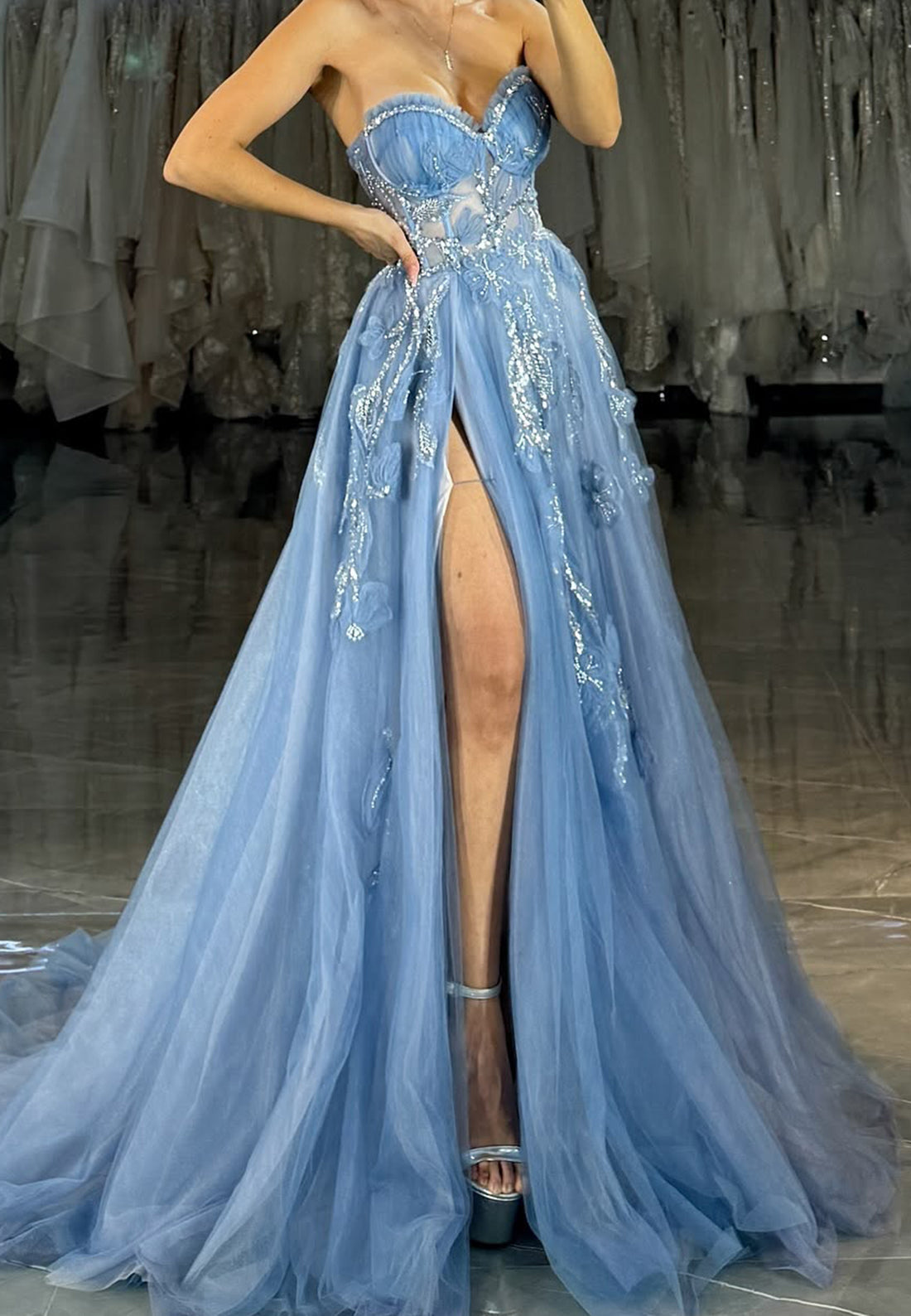 Sweetheart Strapless Tulle Appliques A-Line Prom Dress