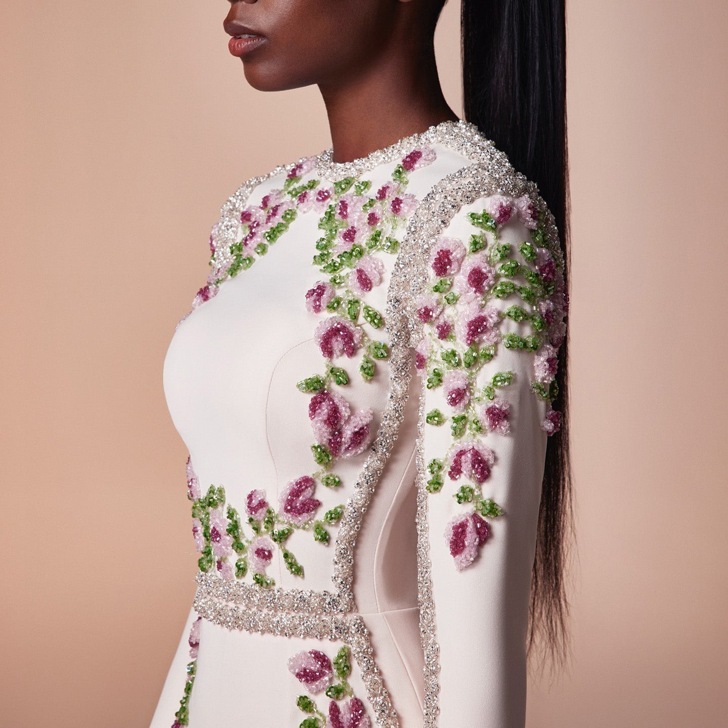 Elegant White Long Sleeves Embroidery Flora Evening Dress