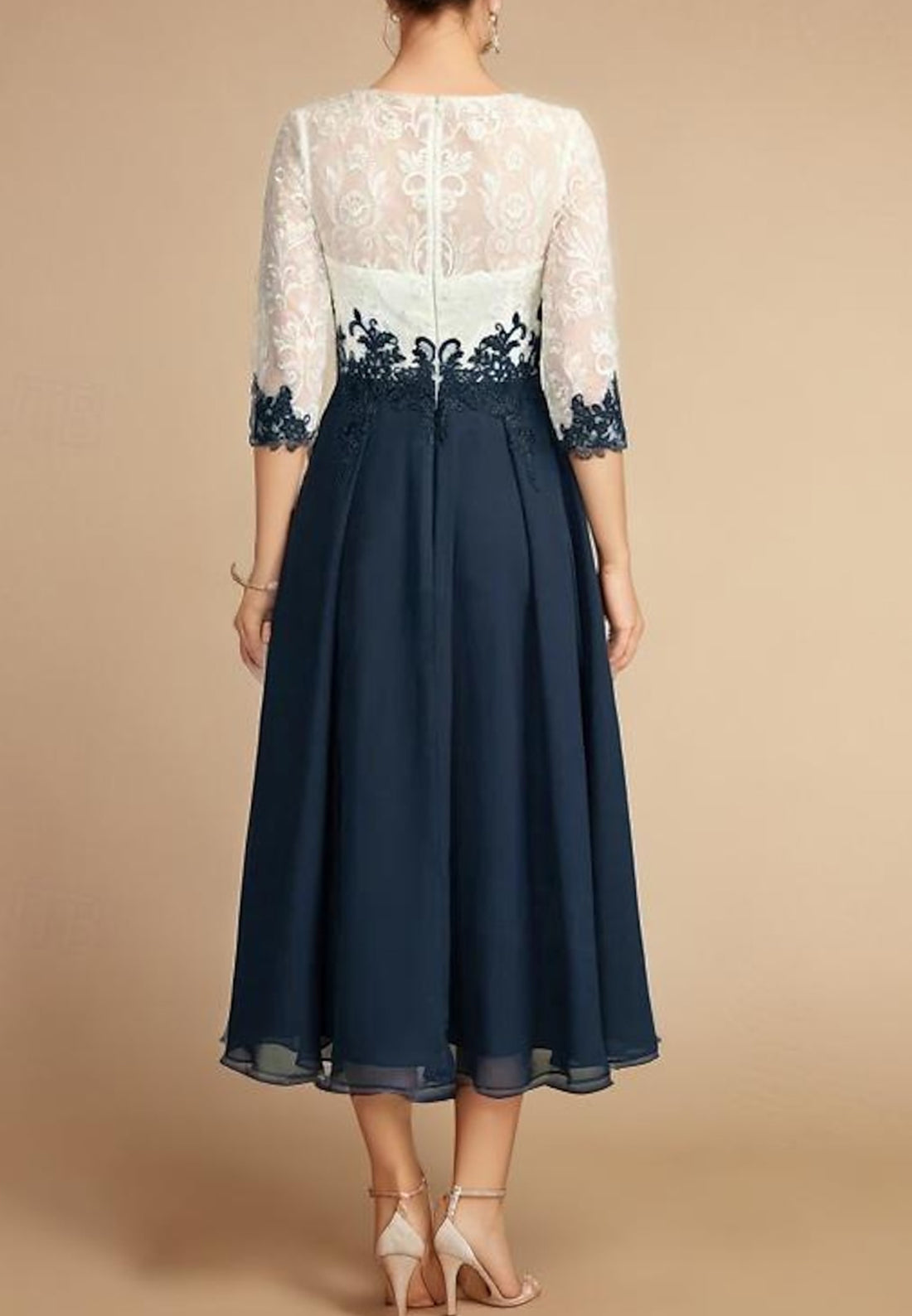 A Line Bateau Lace Appliques 3/4 Sleeves Elegant Mother of the Bride Dress