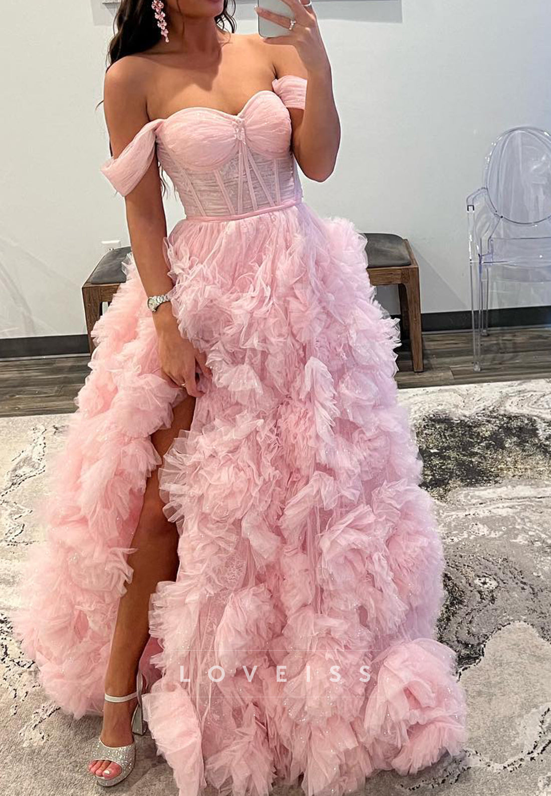 Sweetheart Sleeveless Tiered A-Line Ball Gown Prom Dress