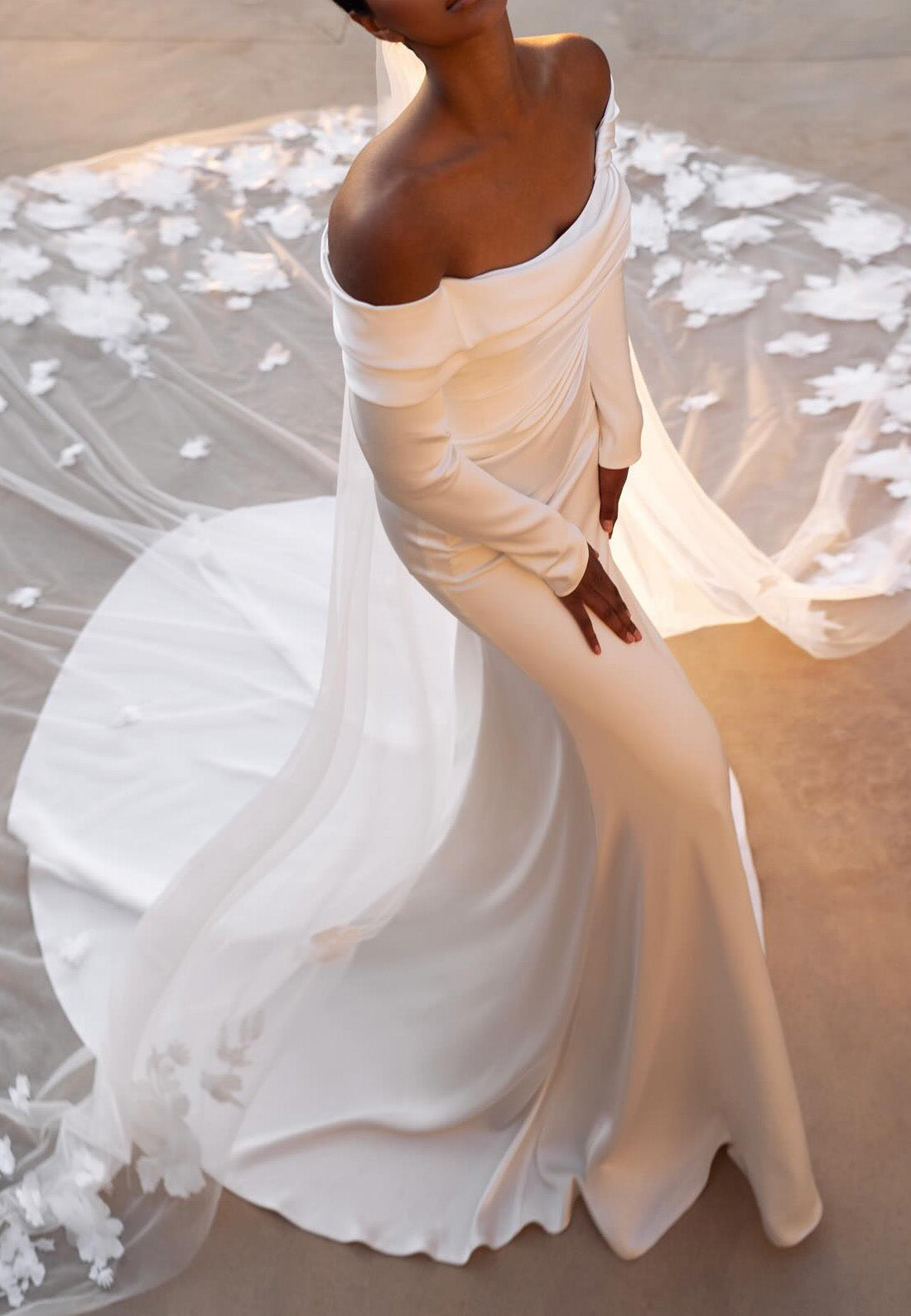 Off-Shoulder Long Sleeveless Sleek Mermaid Wedding Dress