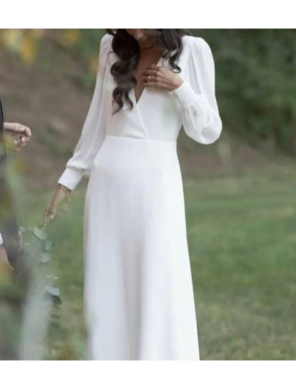 Hall Open Back Simple Wedding Dresses Sheath / Column V Neck Long Sleeve Sweep / Brush Train Chiffon Bridal Gowns With Solid Color