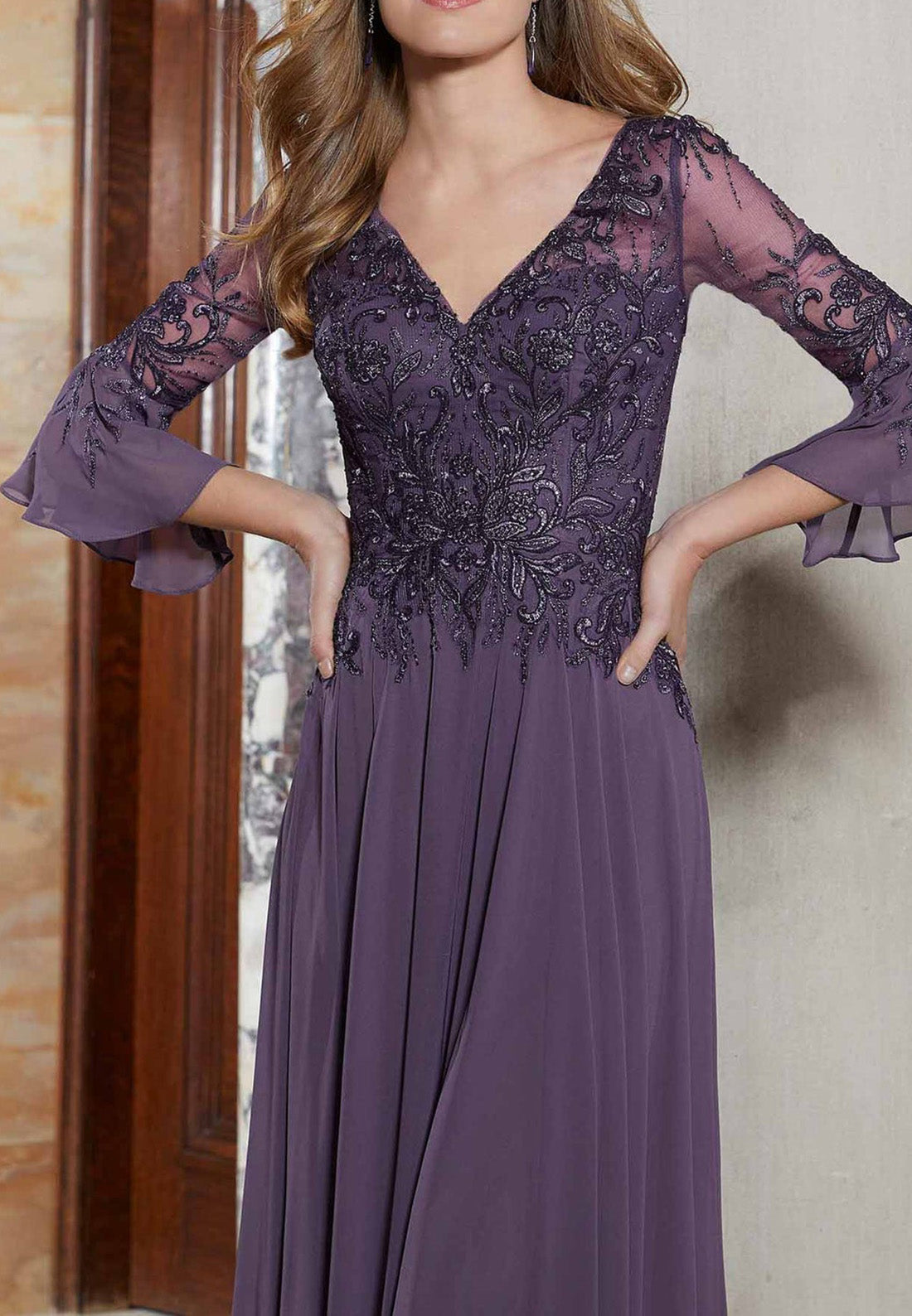 V-Neck Long Sleeves Appliques Pleated Chiffon A-Line Prom Dress