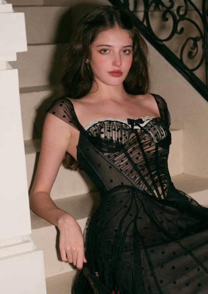 Sweetheart Lace Appliques Tulle A-Line Prom Dress