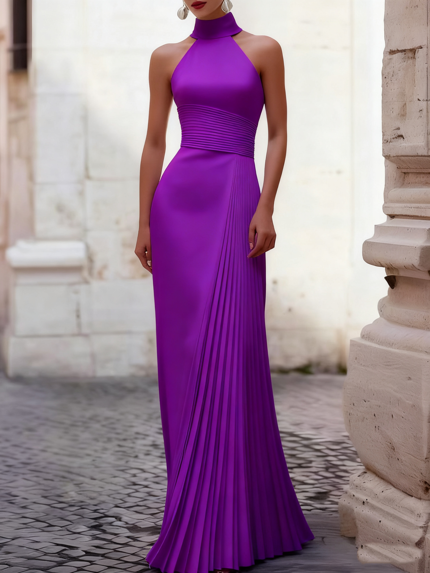 Elegant Satin Pleated Halter-Neck Evening Gown