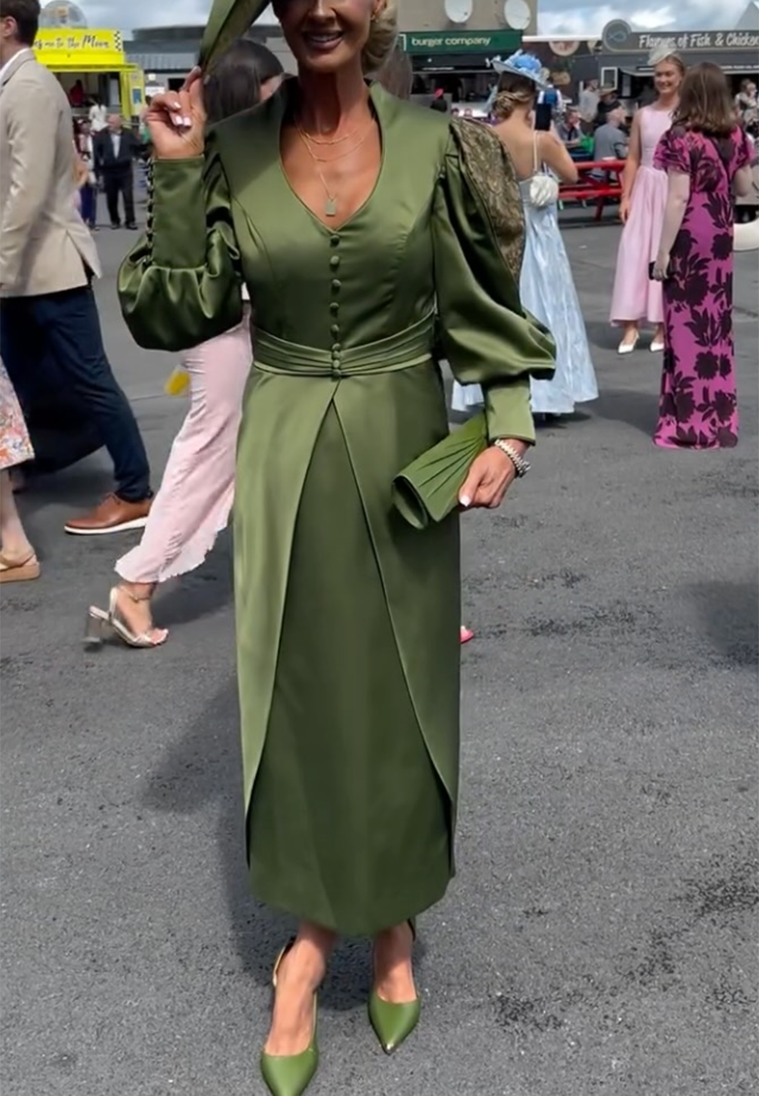 V-Neck Long Sleeves Appliques Sheath Mother of Briide Dress