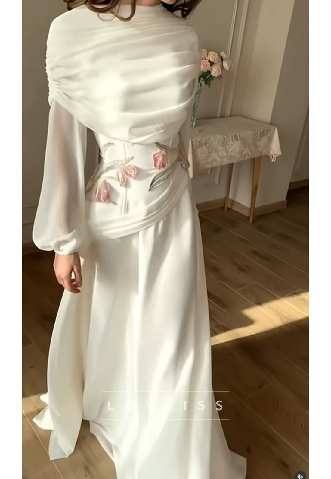Scoop Long Sleeves Appliques A-Line Formal  Dress