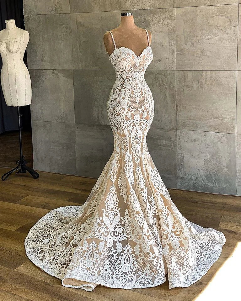 Sexy Sweetheart Spaghetti-Straps Floor-length Mermaid Wedding Dress With Appliques Lace