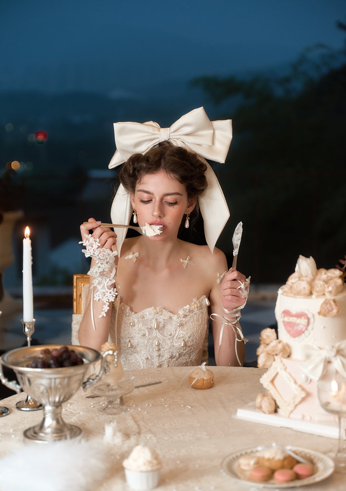 Off-Shoulder Long Sleeves Appliques Short Wedding Dress