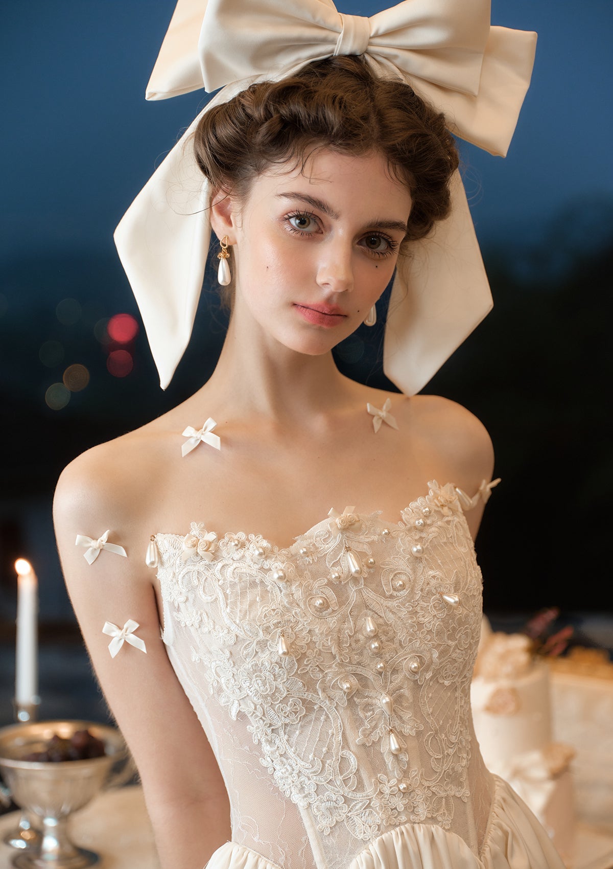Off-Shoulder Long Sleeves Appliques Short Wedding Dress