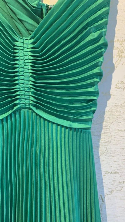 Chic A Line Halter Neck Green Long Prom Dress with Keyhole