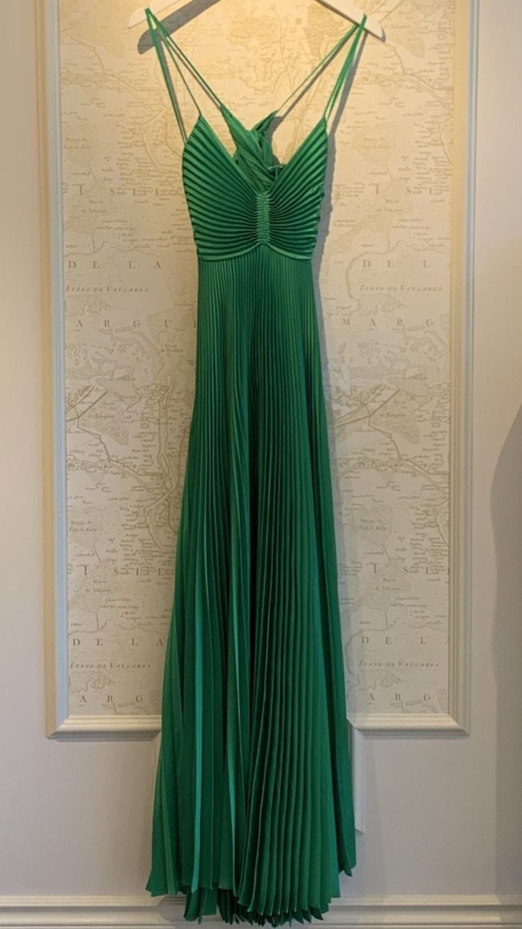 Chic A Line Halter Neck Green Long Prom Dress with Keyhole