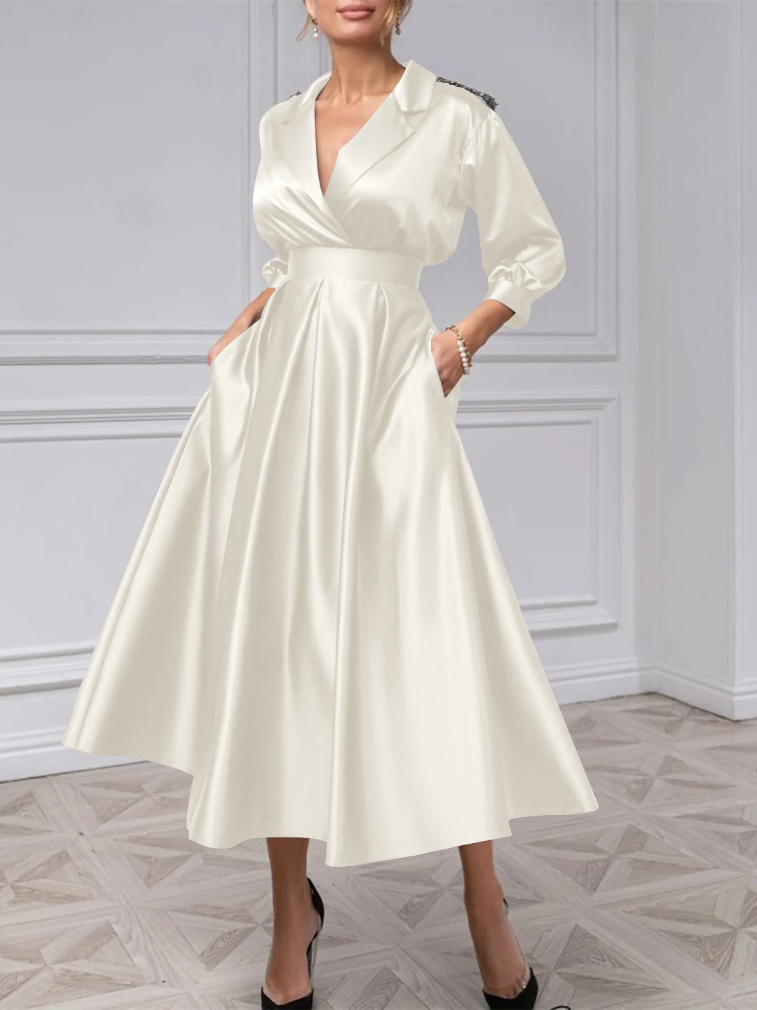 A-Line/Princess V-Neck 3/4 Sleeves Mother Of The Bride Dresses With Beading