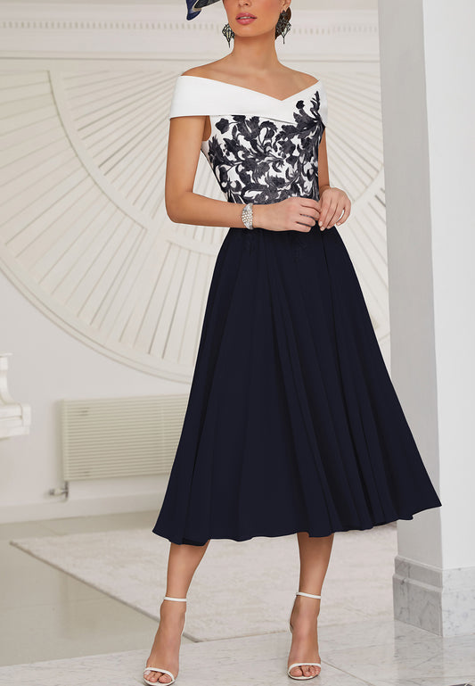 Off-Shoulder Strapless Appliques Pleated A-Line Mother of Bride Dress
