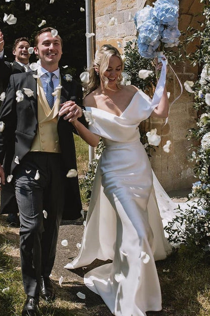 Off The Shoulder Mermaid Long Wedding Dress With Detachable Train
