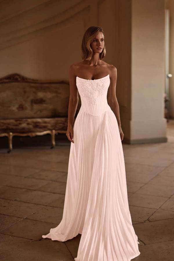 Lussooy Beautiful Sleeveless Purple Tulle Applique A Line Prom Dress with Pleated