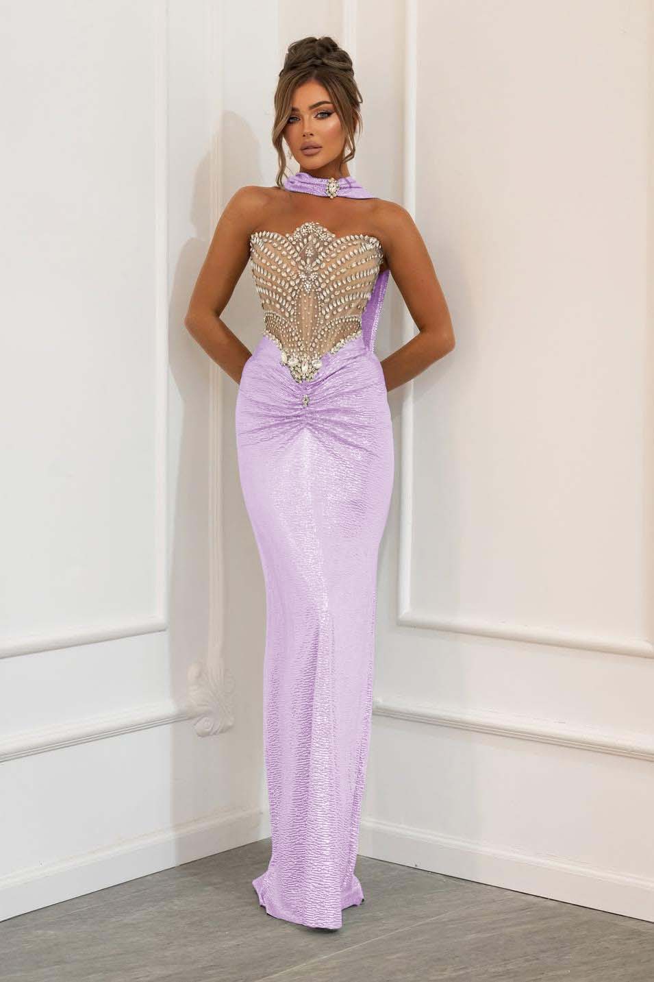 Lussooy Charming Sleeveless Strapless Pleated Slim Prom Dress with Rhinestone