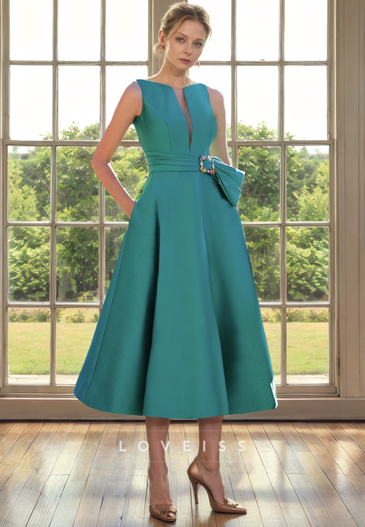 V-Neck Sleeveless Sleek Satin Pleated A-Line Mother of Bride Dress Cocktail Dress