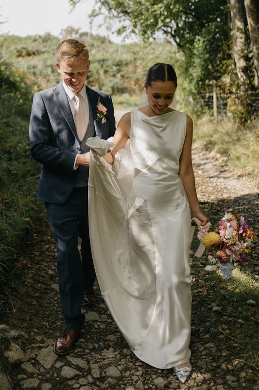 Romantic Sheath Boat Neck Silk Satin Long Weddingl Dresses