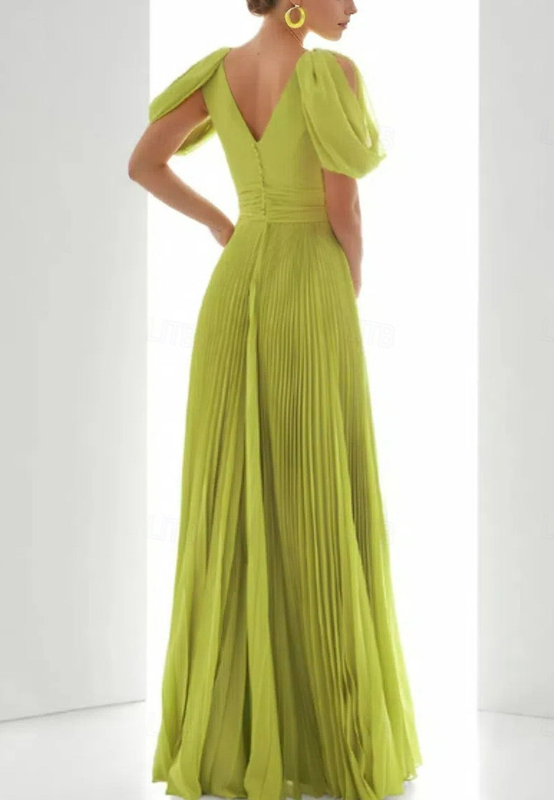 A-Line Evening Gown Wedding Formal Floor Length Short Sleeve V Neck Chiffon