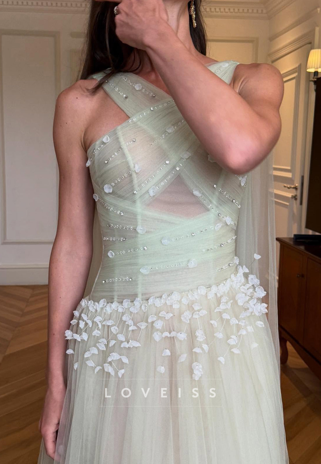 Asymmetrical Floral Embellished Tulle A-Line Prom Dress