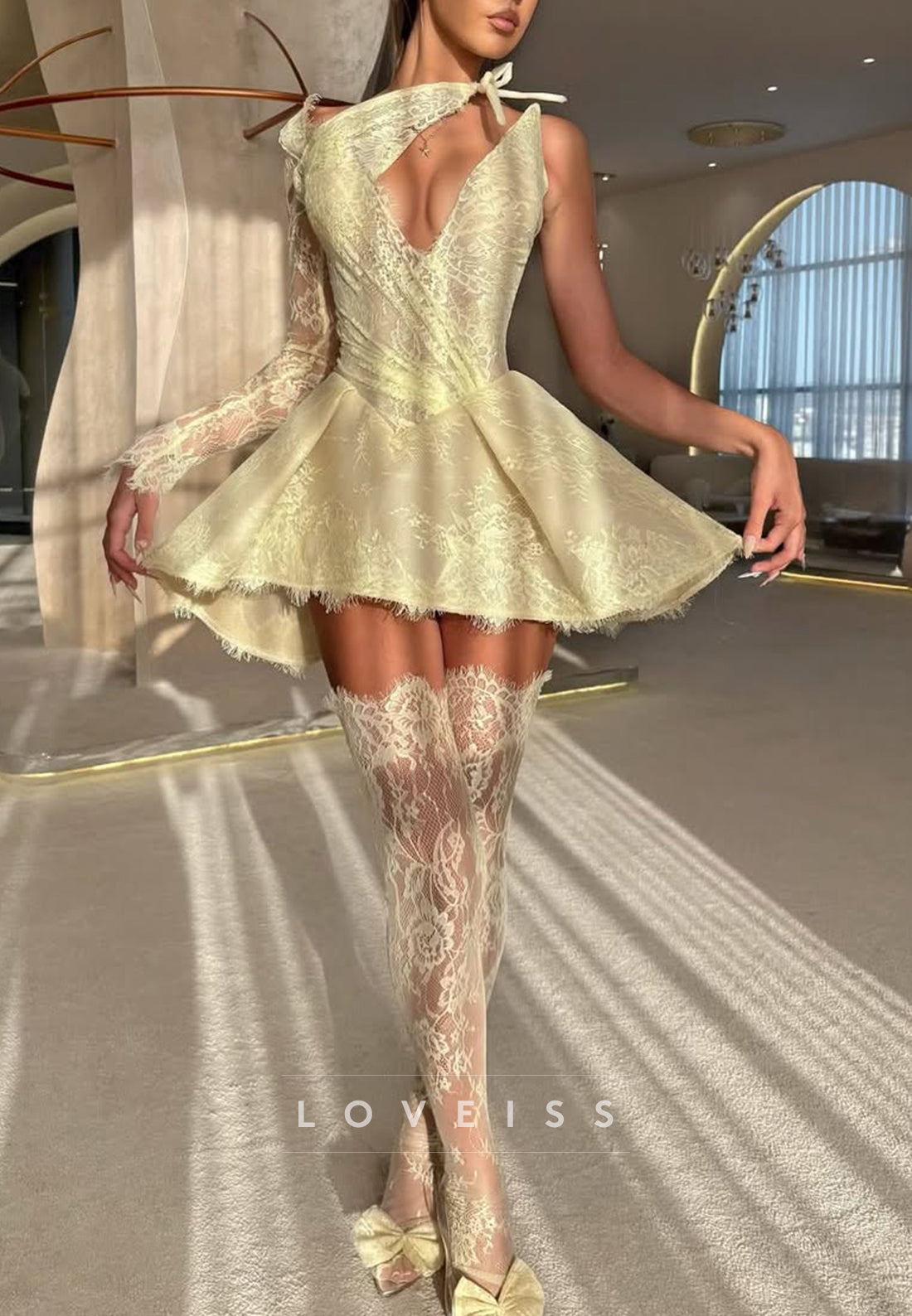 Asymmetrical Sleeveless Lace Appliques A-Line Prom Dress