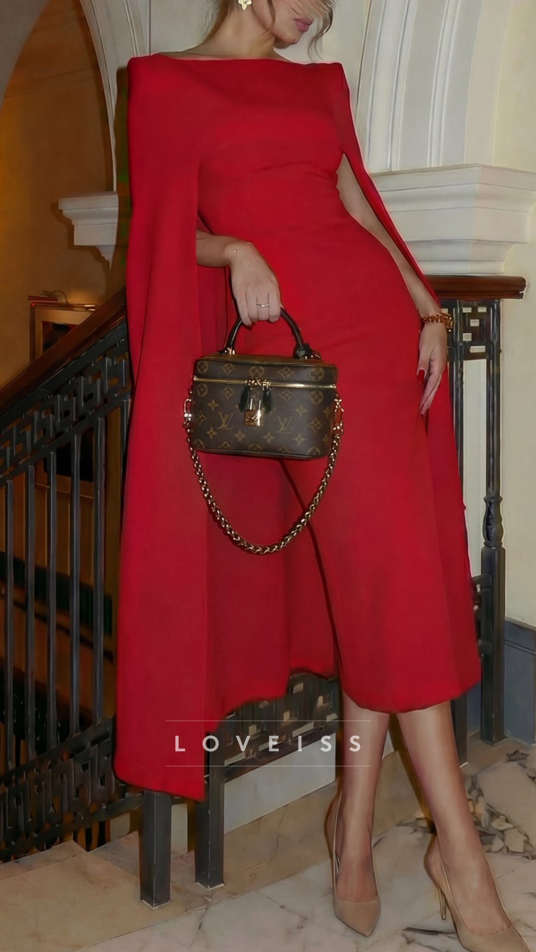 Bateau Long Sleeves Sheath Cocktail Dress