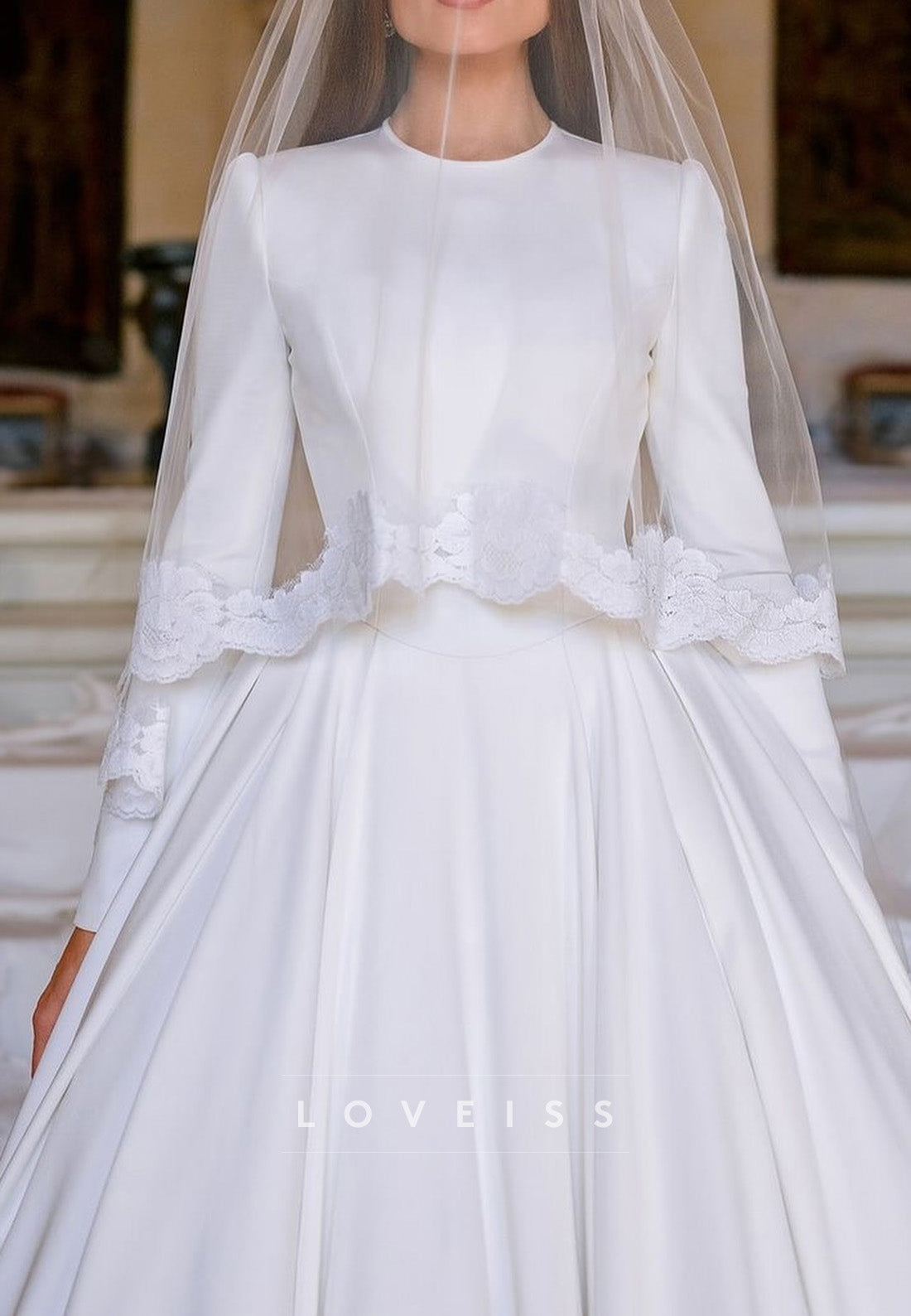 Classic Scoop Long Slevees Sleek Pleated A-Line Wedding Dress