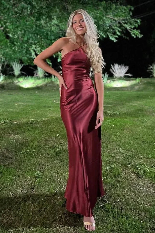 Fashionable Sheath Halter Neck Red Long Prom Dress
