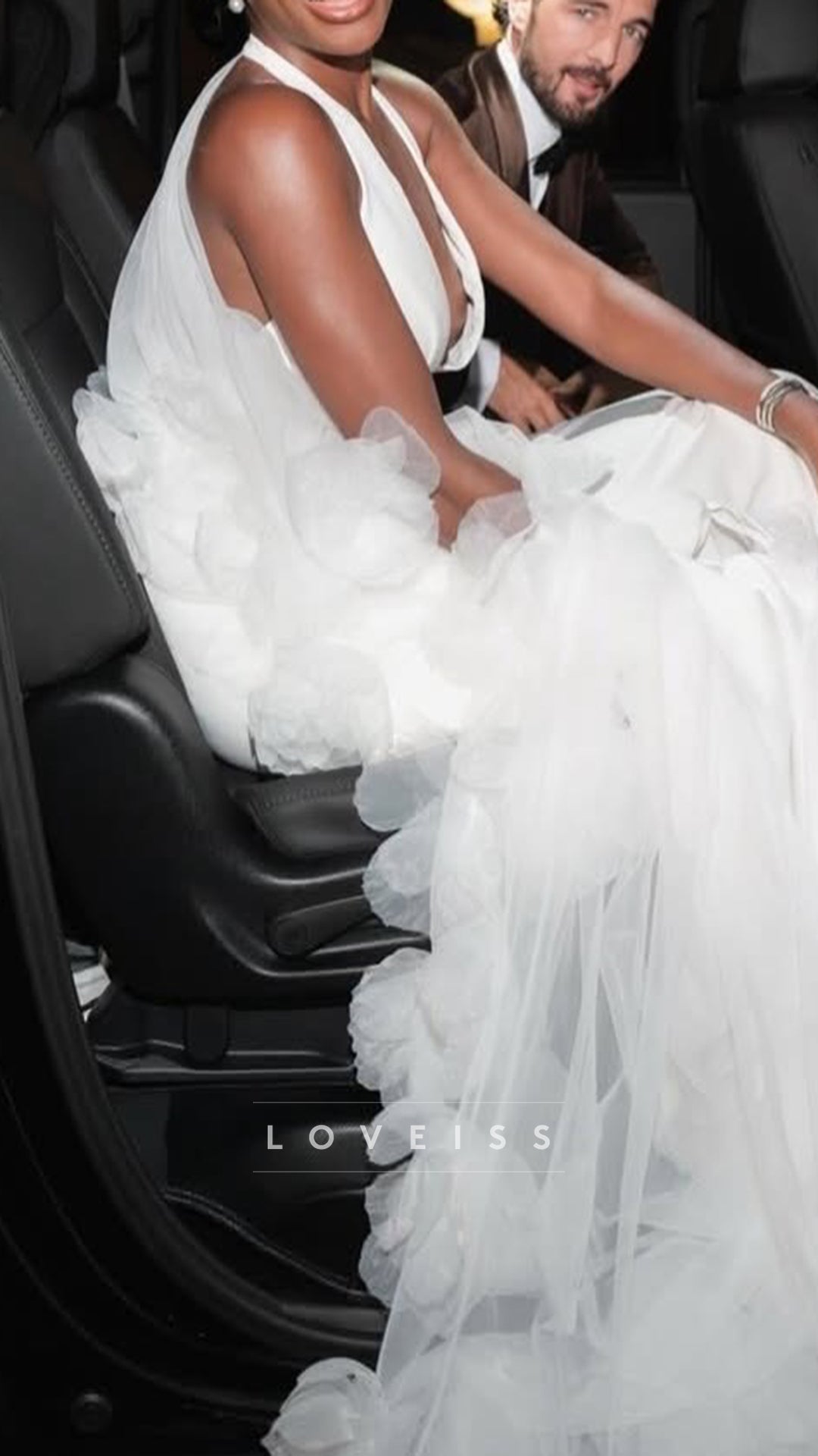 Halter V-Neck Sleeveless Fitted Mermaid Beach Wedding Dress