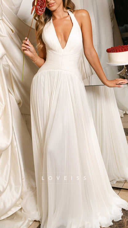 Halter V-Neck Sleeveless Pleated Beach Wedding Dress
