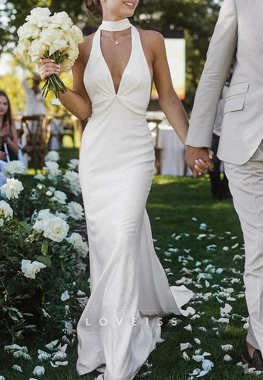 Halter V-Neck Sleeveless Sleek Mermaid Wedding Dress