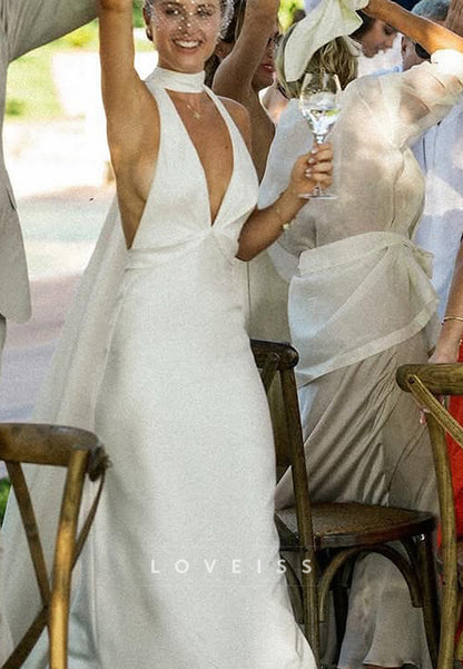 Halter V-Neck Sleeveless Sleek Mermaid Wedding Dress