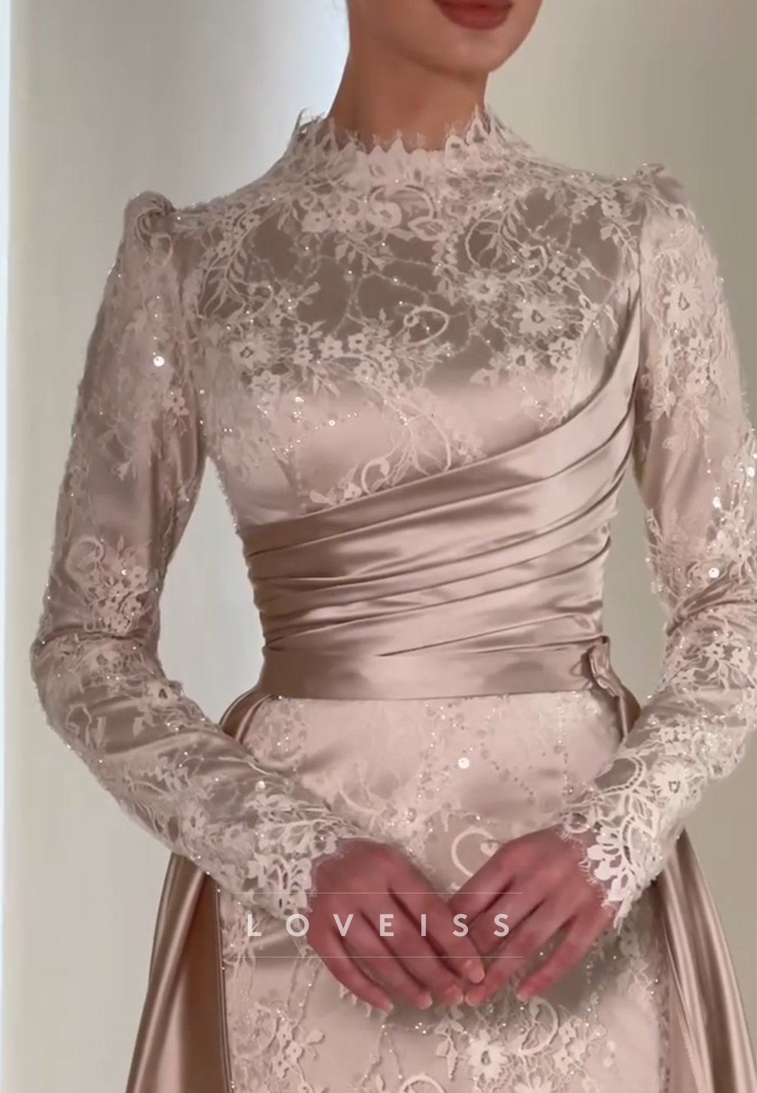 High Neck Long Sleeves Sequins Appliques Mermaid Evening Dress