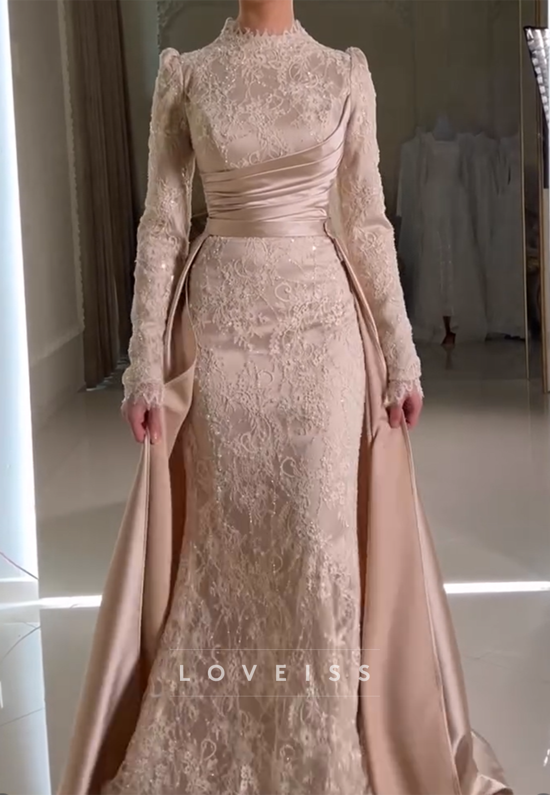 High Neck Long Sleeves Sequins Appliques Mermaid Evening Dress