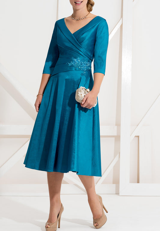 V-Neck Long Sleeves Pleated Satin Appliques A-Line Mother of Bride Dress