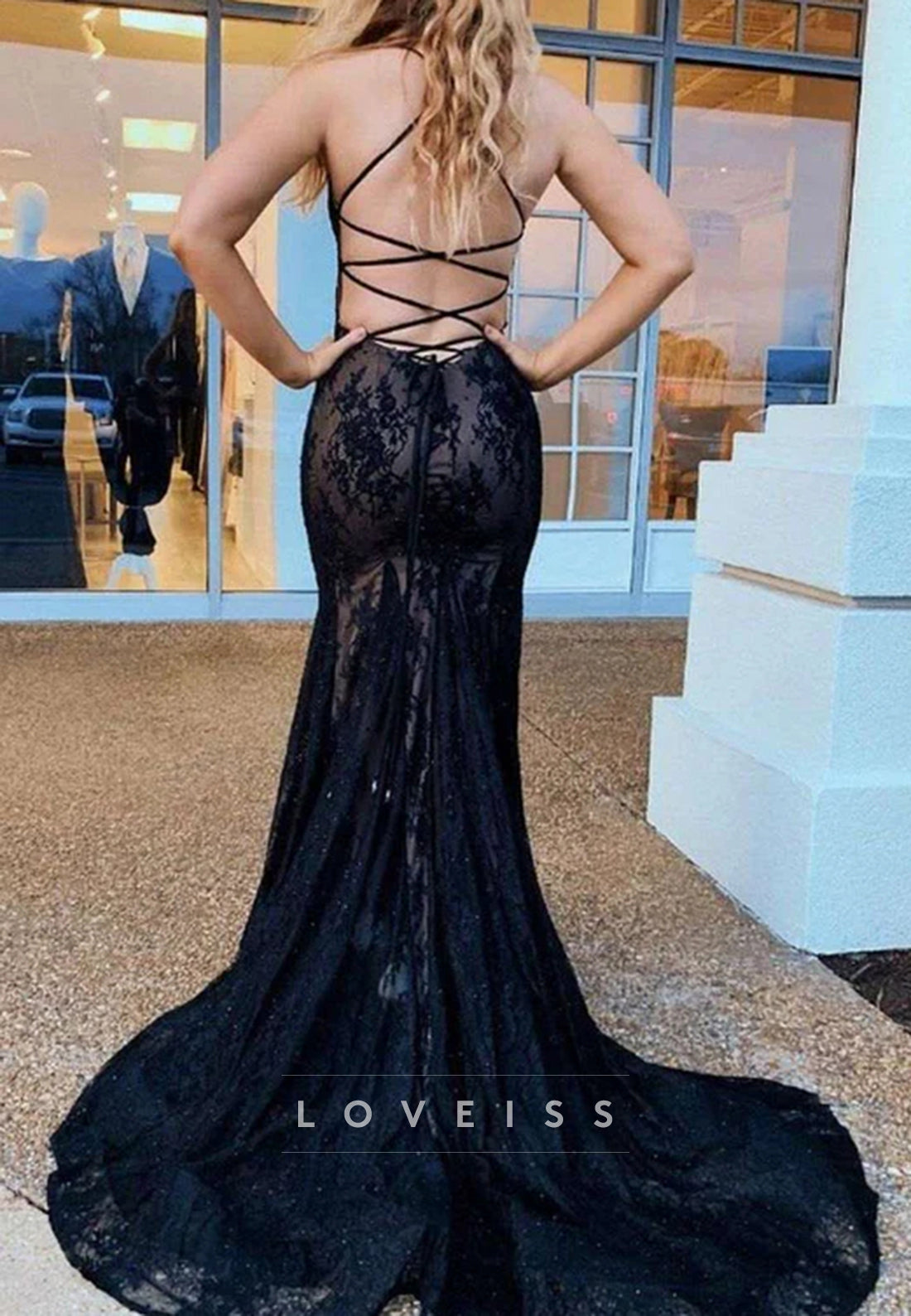 Black V-Neck Spaghetti Straps Lace Appliques Sleeveless Mermaid Prom Dress