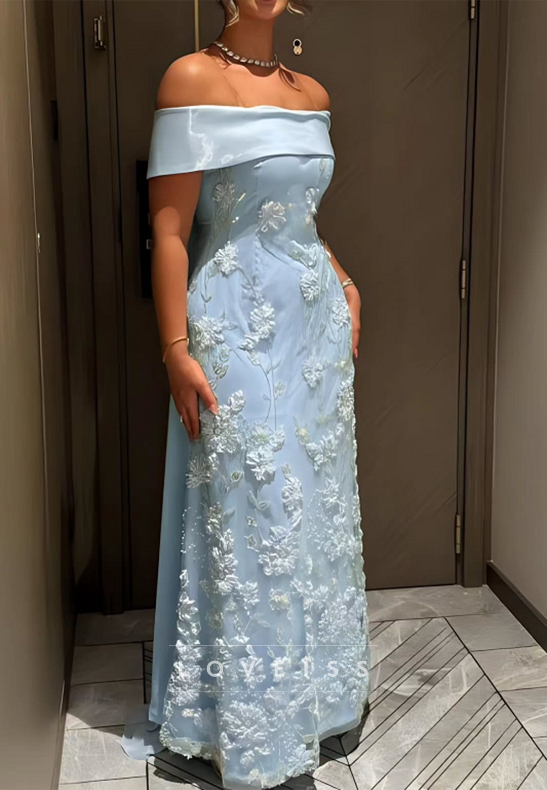 Off-Shoulder Appliques Sleeveless Sheath Evening Dress