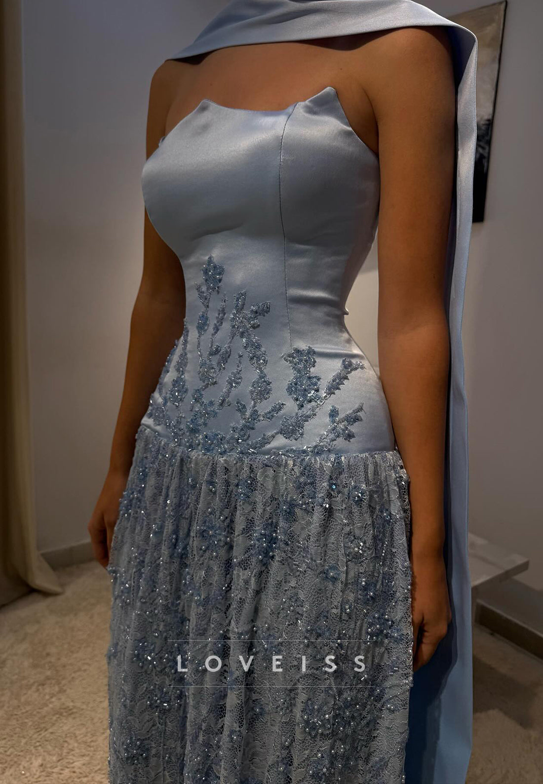 Off-Shoulder Beaded Sleeveless A-Line Sparkly Prom Dress