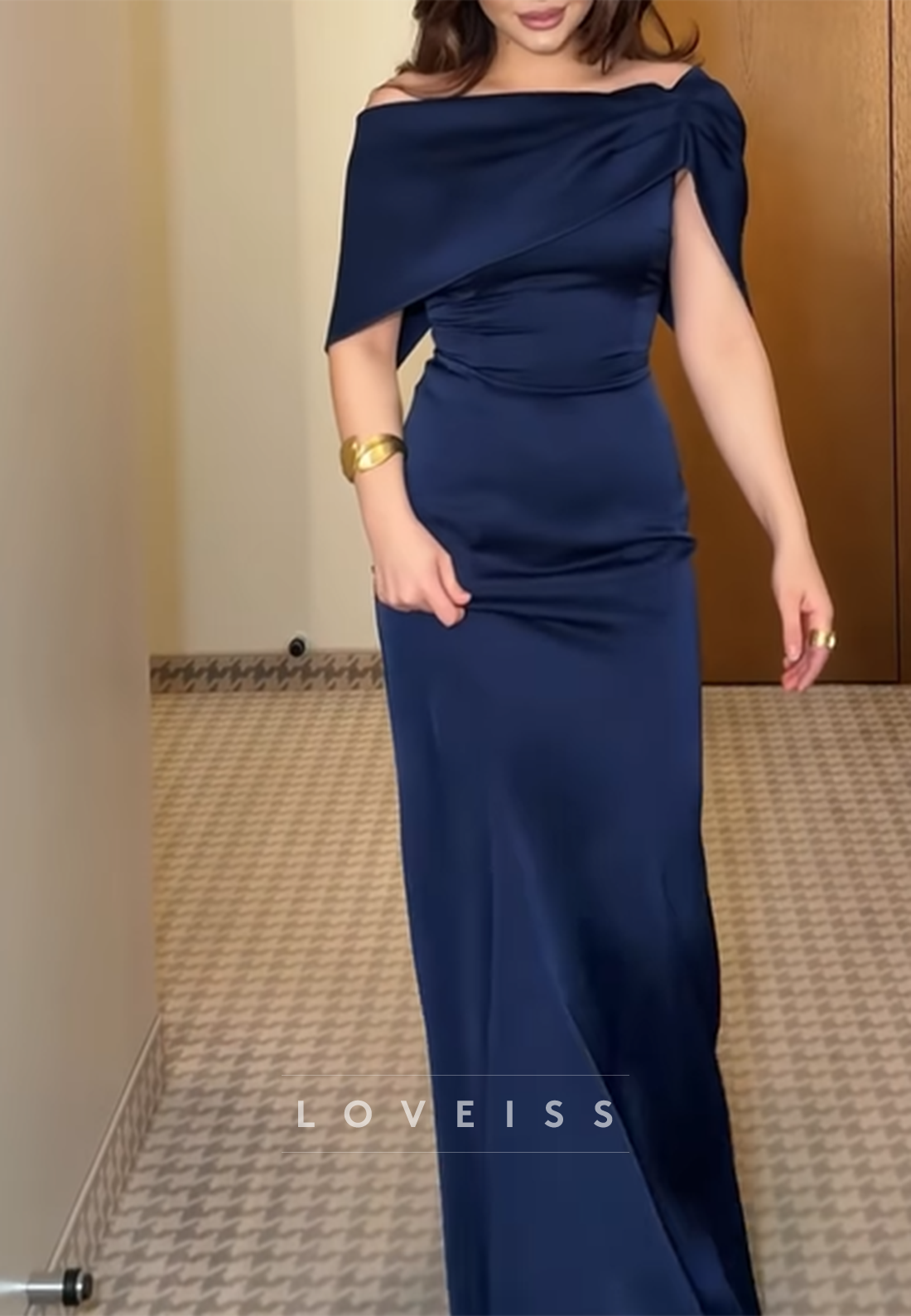 Off-Shoulder Cap Sleeves Mermaid Evening Dress