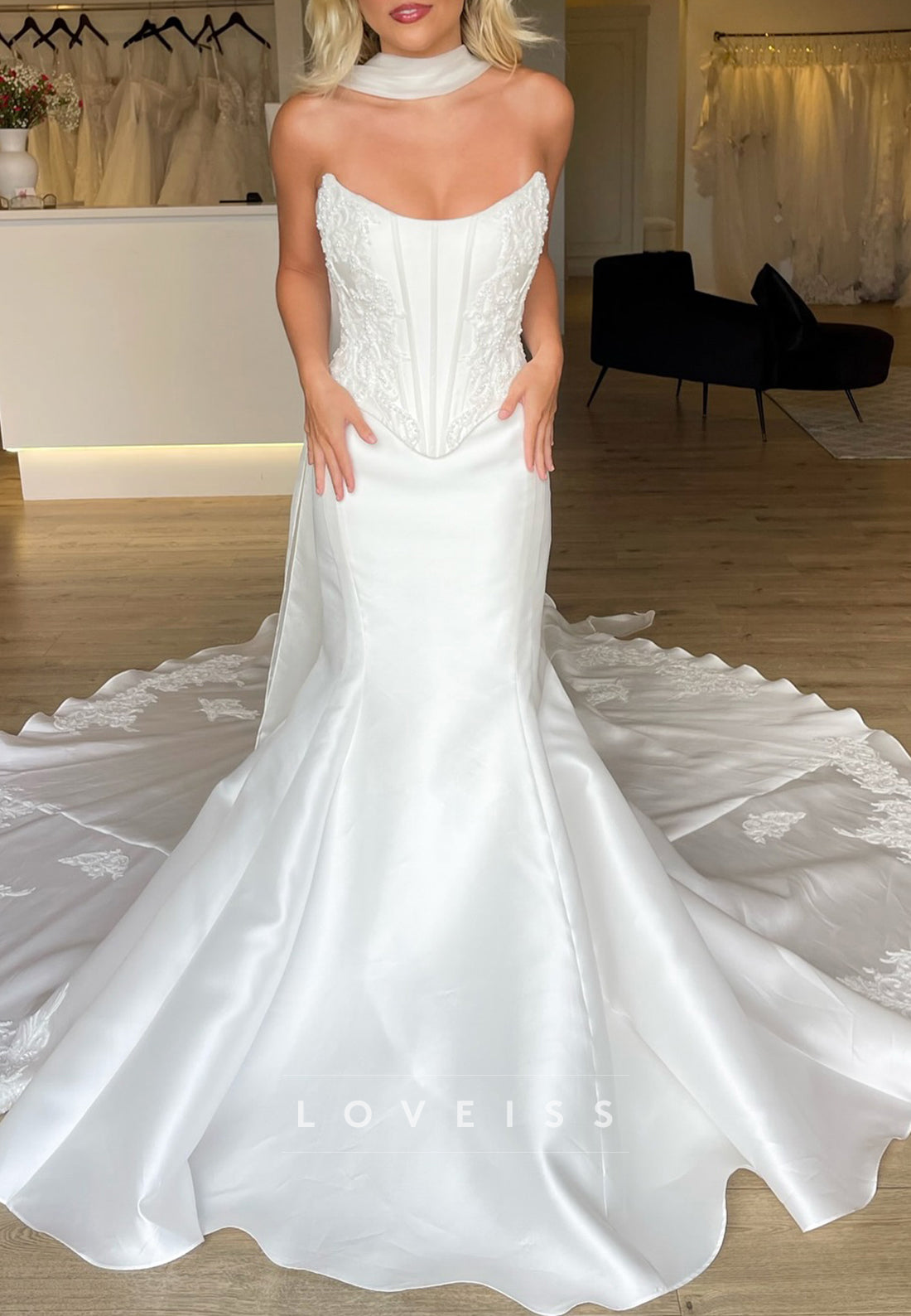 Off-Shoulder Corset Appliques Satin Mermaid Wedding Dress
