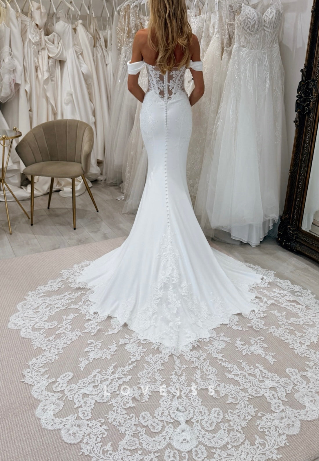 Off-Shoulder Lace Appliques Mermaid Wedding Dress