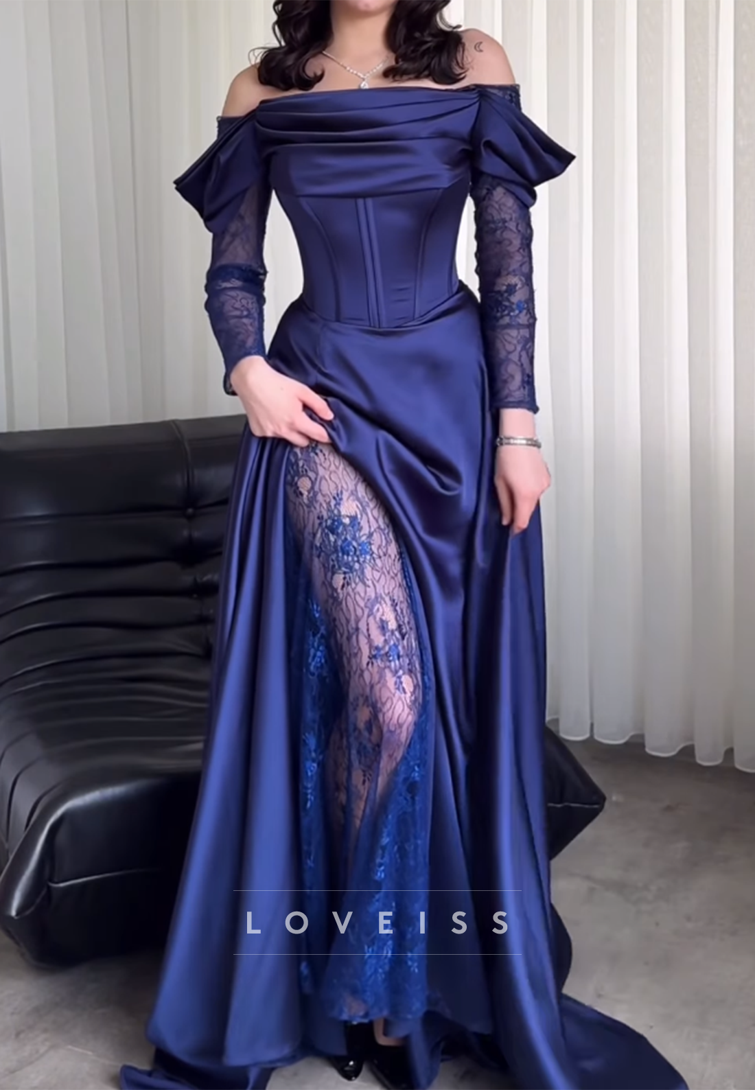 Off-Shoulder Long Sleeves Appliques A-Line Evening Dress