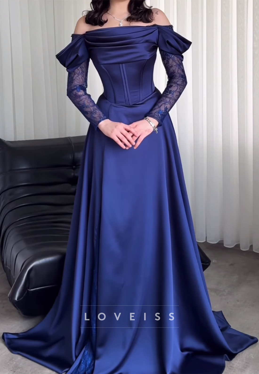 Off-Shoulder Long Sleeves Appliques A-Line Evening Dress