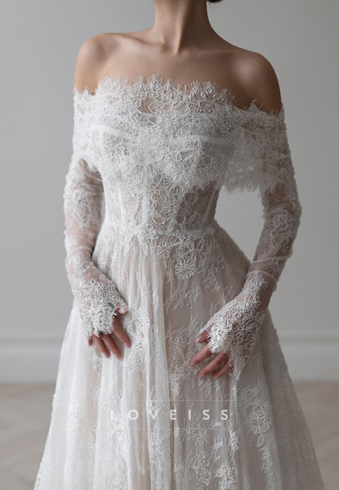 Off-Shoulder Long Sleeves Lace Appliques A-Line Wedding Dress