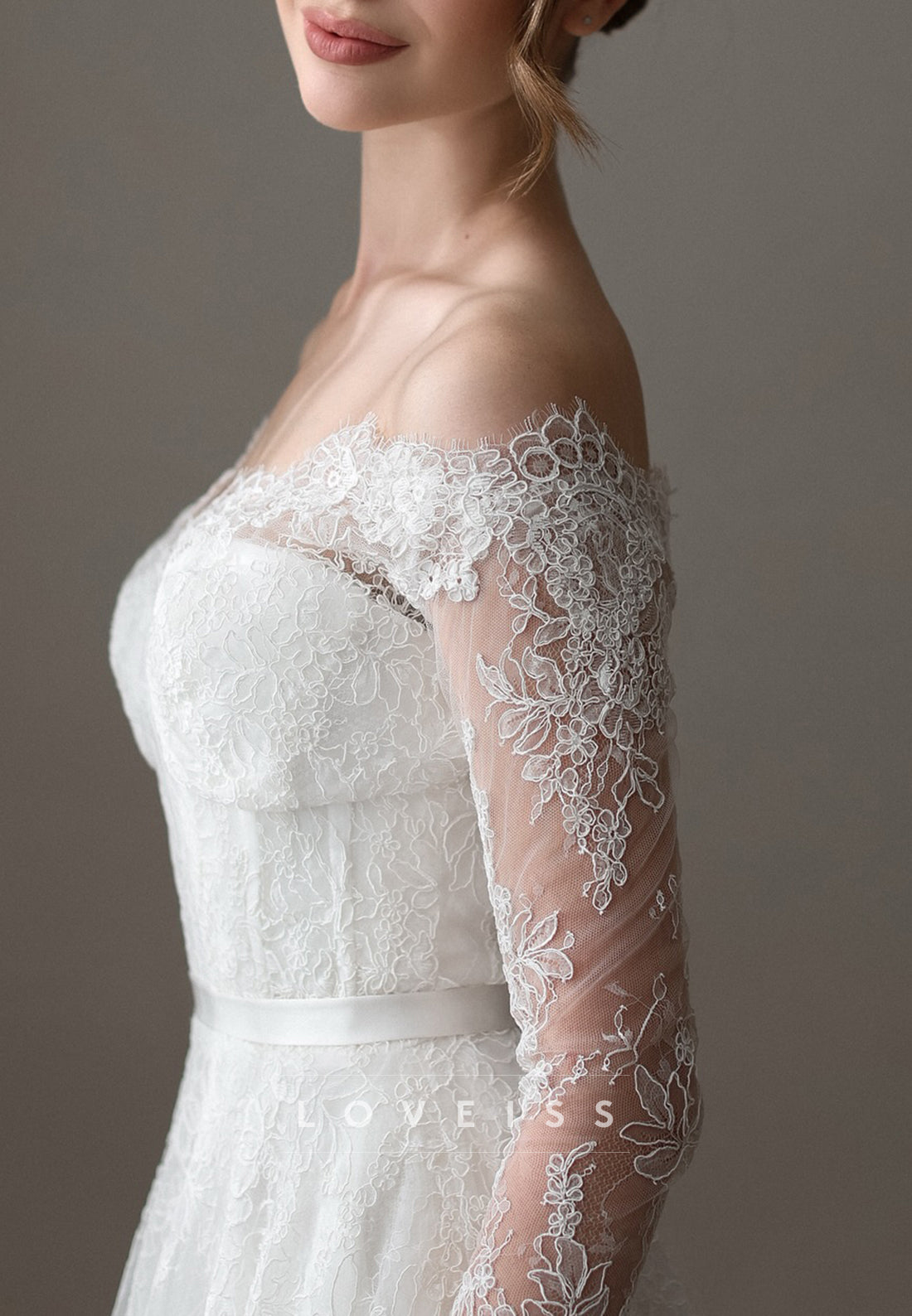 Off-Shoulder Long Sleeves Lace Appliques A-Line Wedding Dress