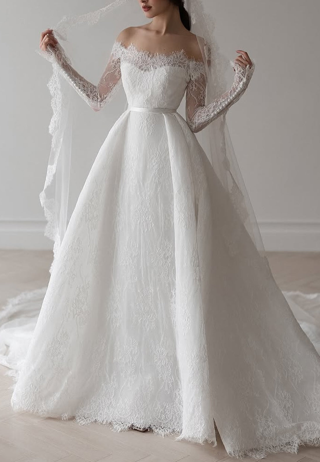 Off-Shoulder Long Sleevess Lace Appliques A-Line Wedding Dress